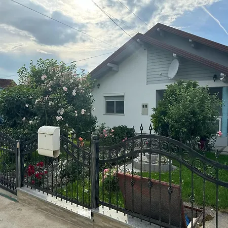 Kuca Hana Appartement *